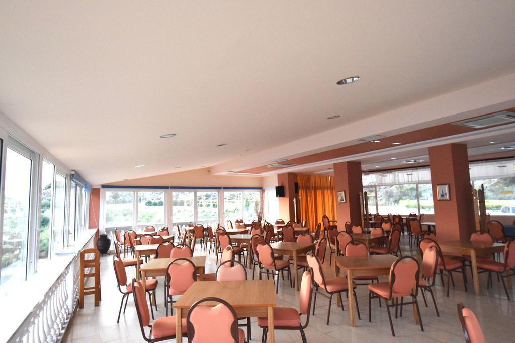Revis Station Plataria Hotel Exterior photo